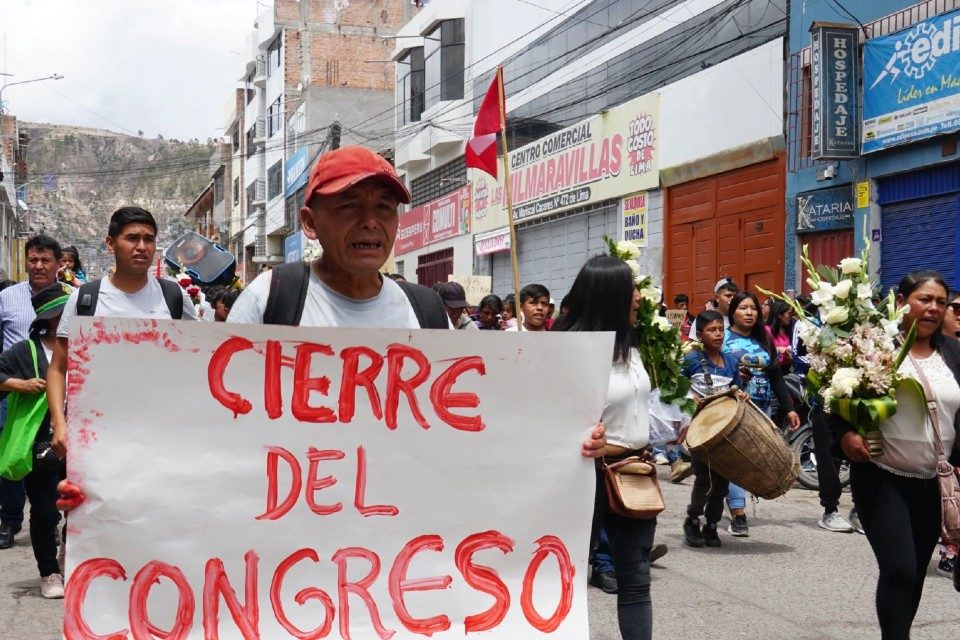 protesta peru 2022 cierre congreso