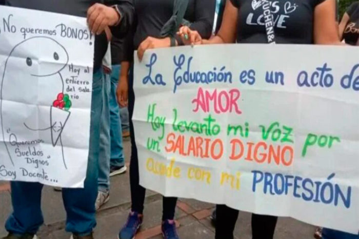 Sueldos. Siguen los maestros de Venezuela en pie de lucha