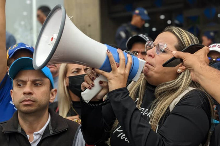 Gricelda Sánchez, protesta maestros Iris Varela docentes