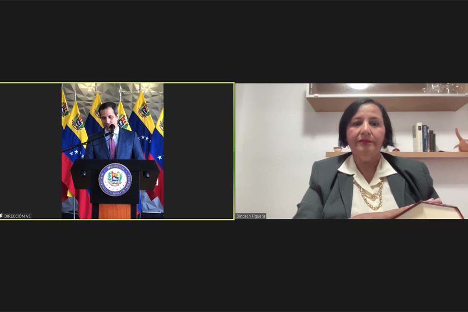 Juramentación Dinorah Figuera
