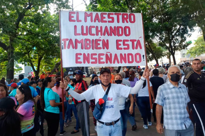 Docentes protesta maestros Lara