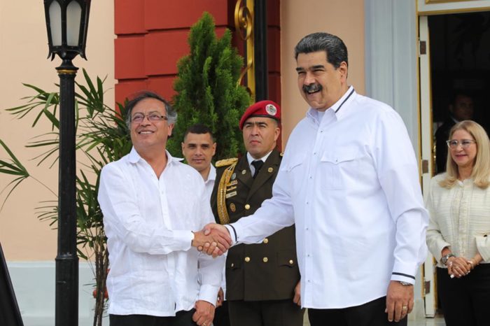 Gustavo Petro - Maduro