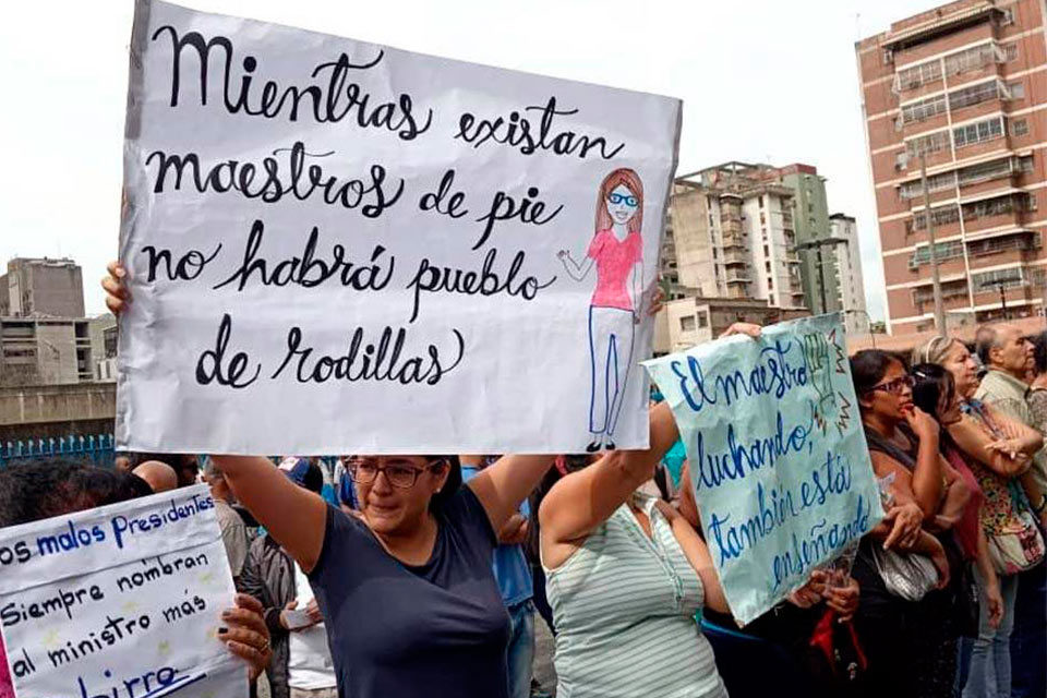 Otra vez los maestros en la calle