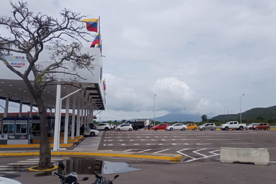 Vehículos - Puente Atanasio Girardot