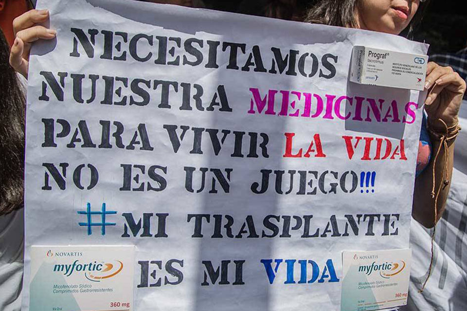 Trasplantados escasez de medicamentos
