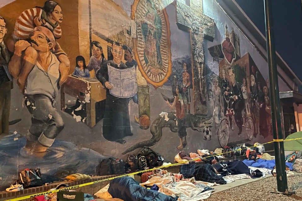 migrantes EEUU Biden El Paso VOA