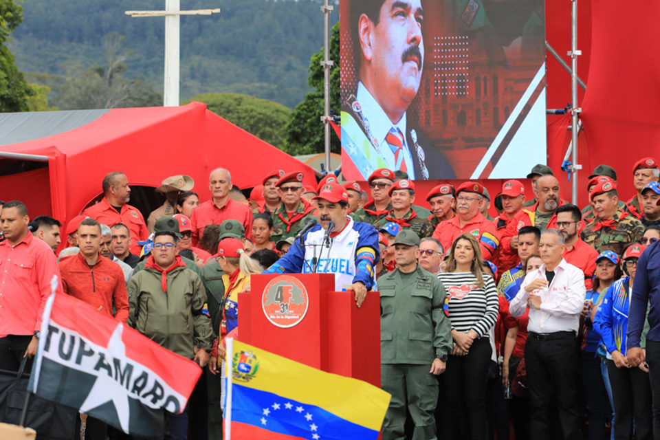 Nicolás Maduro 4F