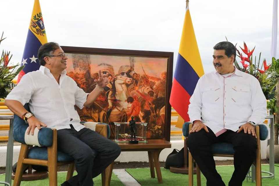 PETRO Y MADURO. ENCUENTRO FRONTERIZO. 160223