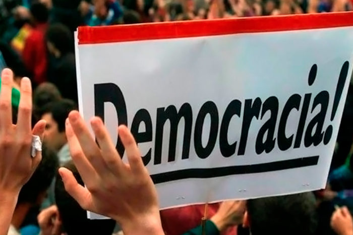 Retrocesos en democracias y gobiernos de América Latina