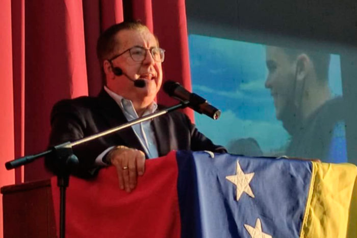 César Pérez Vivas