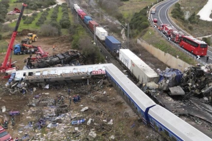 Choque trenes Grecia 01.03.2023 AP