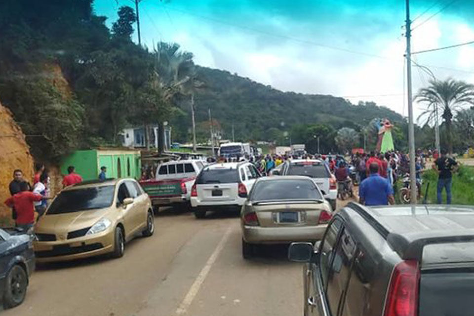 El Callao protesta gasolina