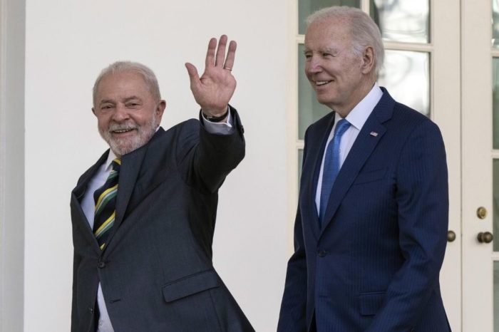 Lula, entre escenarios cambiantes y desatinos en política exterior
