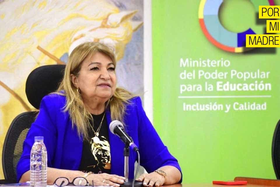 por mi madre yelitze santaella