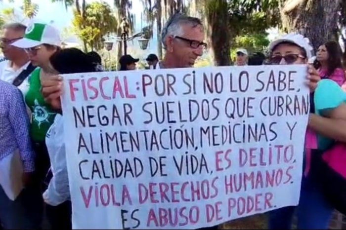 protesta docentes ajuste salarial merida 02.03.23