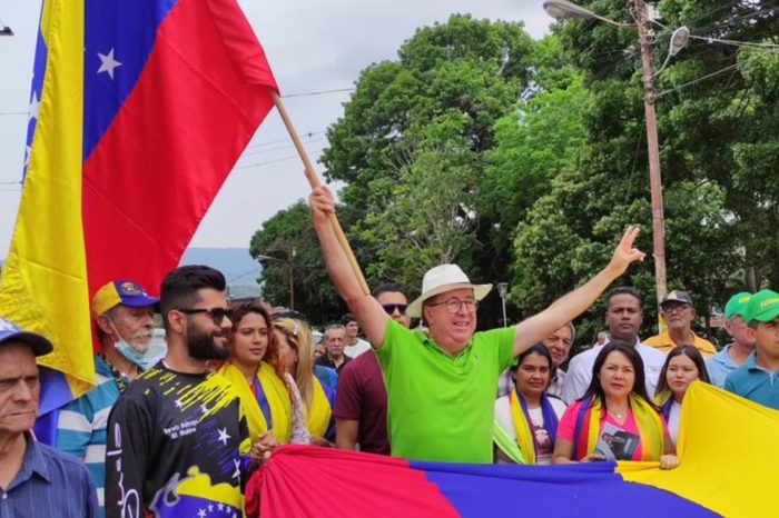 César Pérez Vivas CNE Maduro