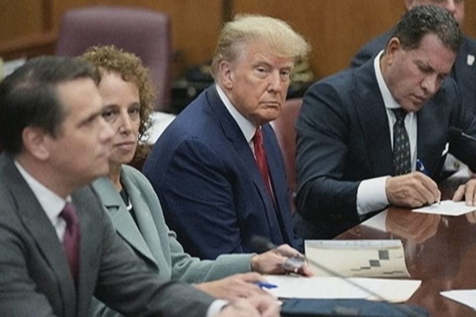 Donald Trump tribunales cargos por soborno