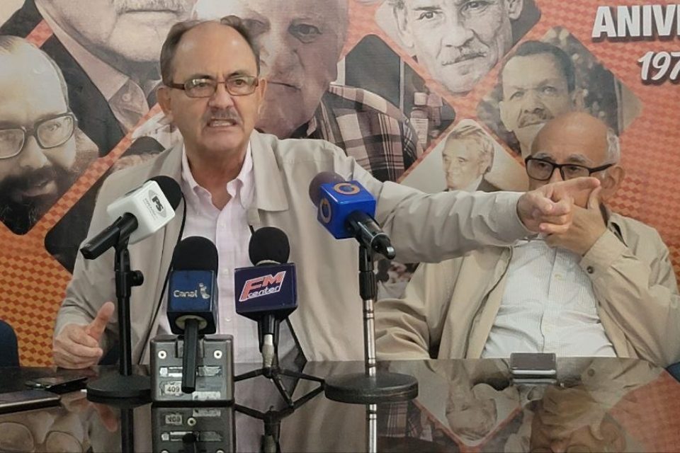 felipe mujica MAS