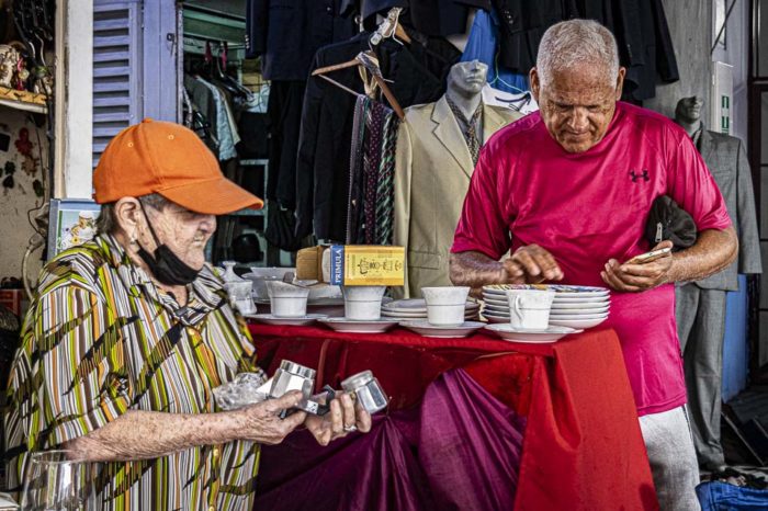 mercado de los corotos