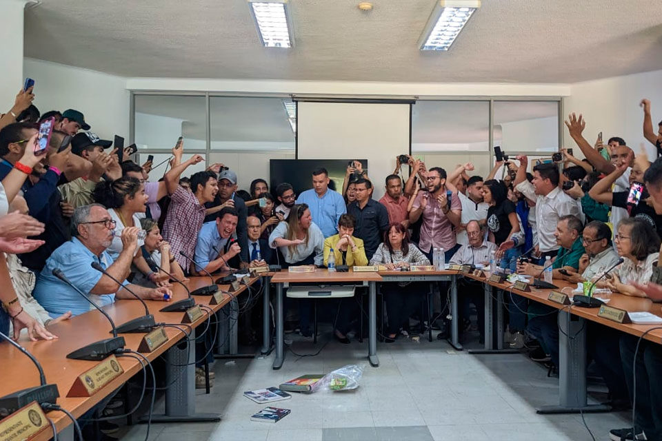UCV: La batalla por vencer las sombras