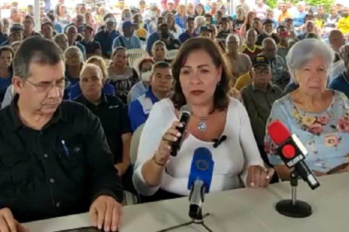 Maria Carolina Uzcátegui CP Primarias datos