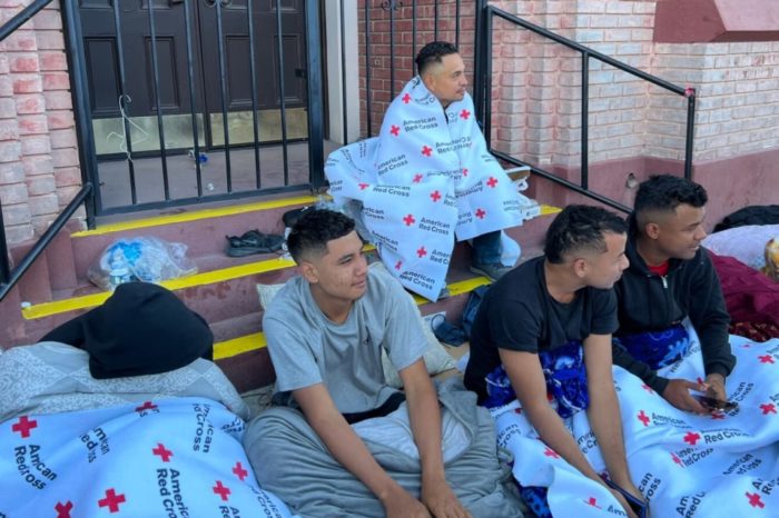 Migrantes Texas El Paso VOA