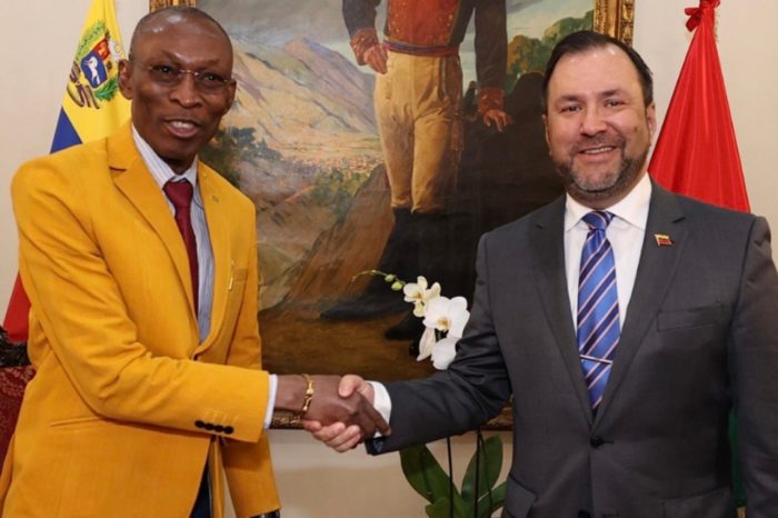 Primer ministro Burkina Faso canciller Yván Gil