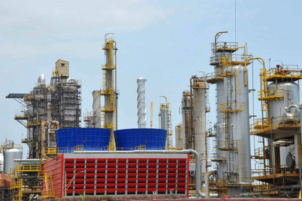 Refinería El Palito Irán