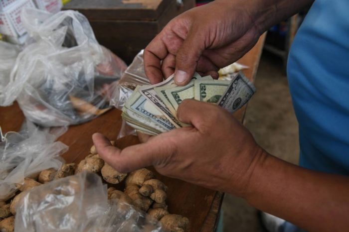 Salarios e ingresos en Venezuela