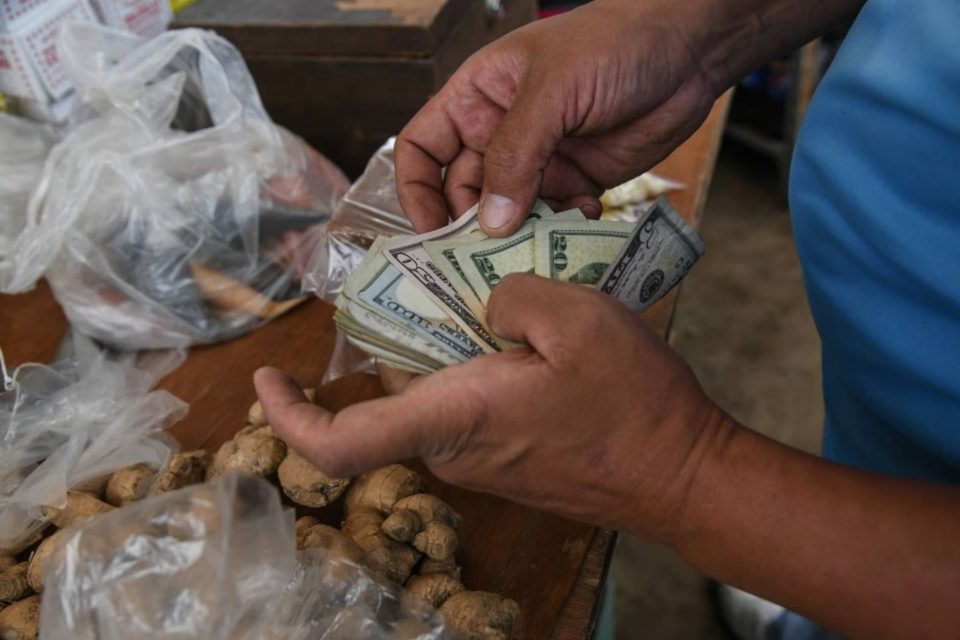 Salarios e ingresos en Venezuela