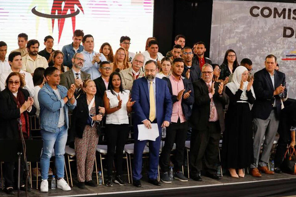 Sin exaltaciones ni desalientos