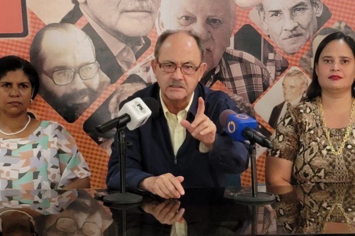 felipe mujica MAS
