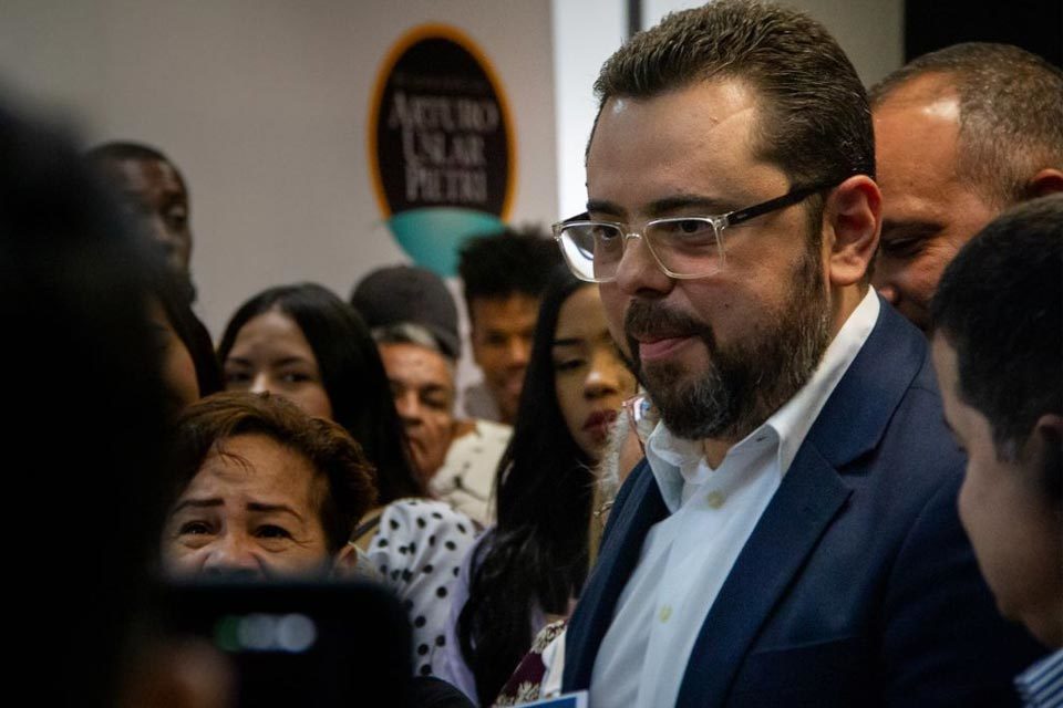 Antonio Ecarri solicita interpelar a Tellechea en la AN
