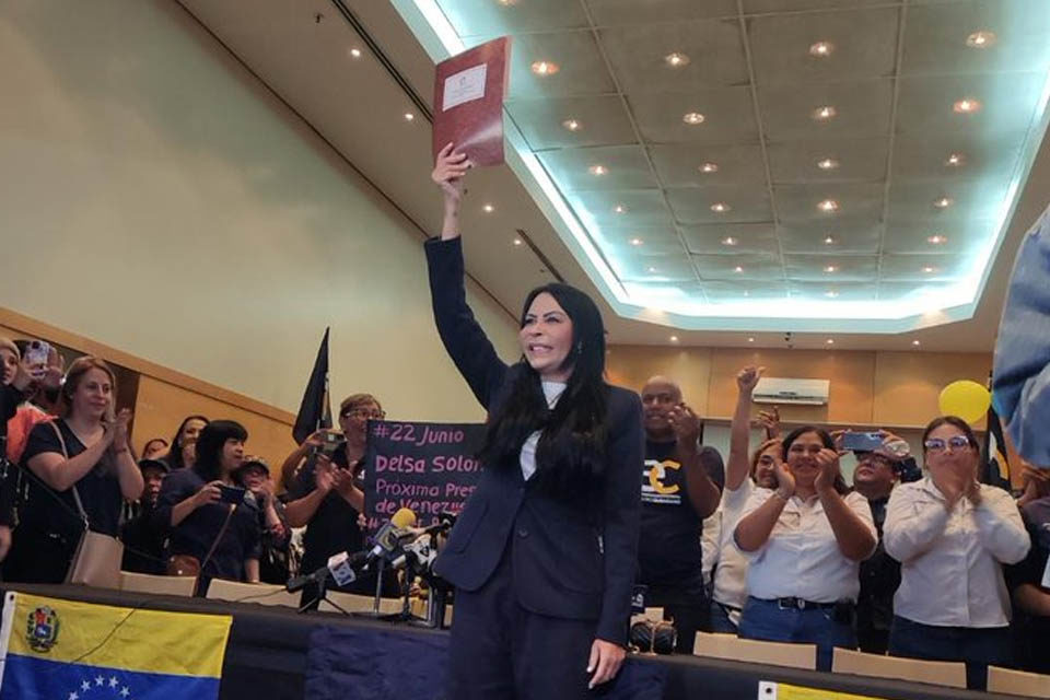Delsa Solórzano