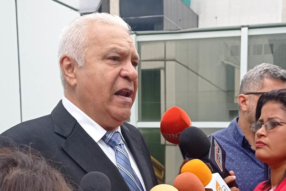 Luis "Baló" Farías
