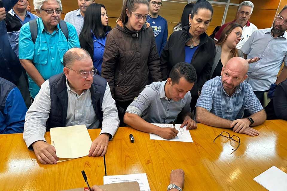UNT inscribe a militante para la primarias 2023