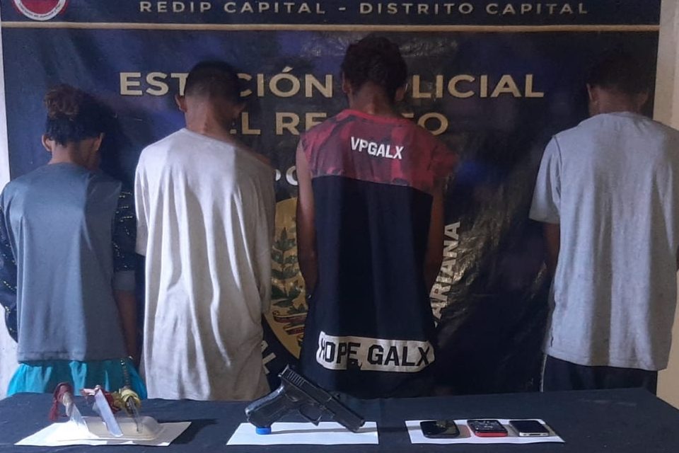 jovenes detenidos Sabana Grande