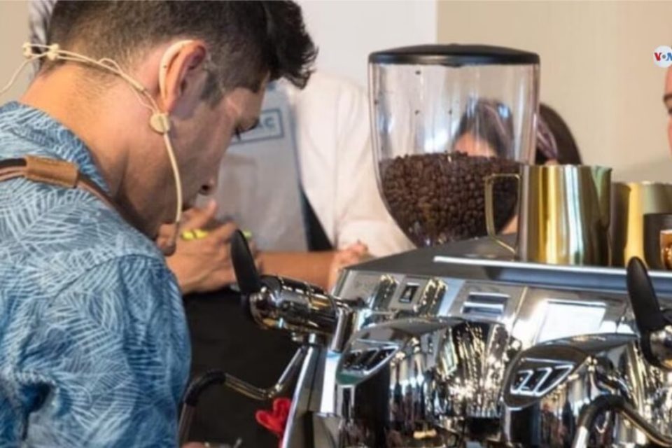 Carlos Medina café barista venezuela VOA