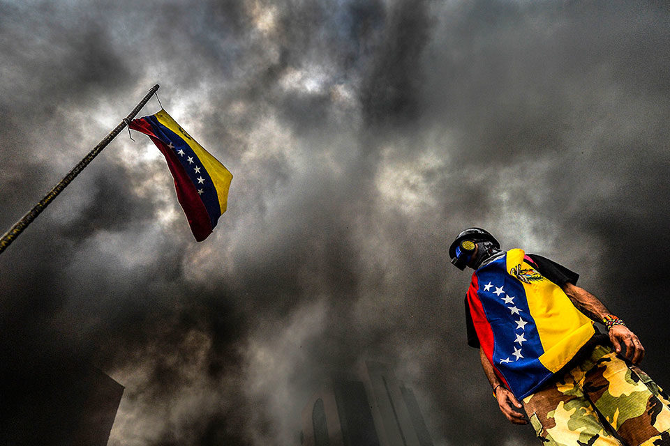 Democracias enfermas: sintomatología del autoritarismo