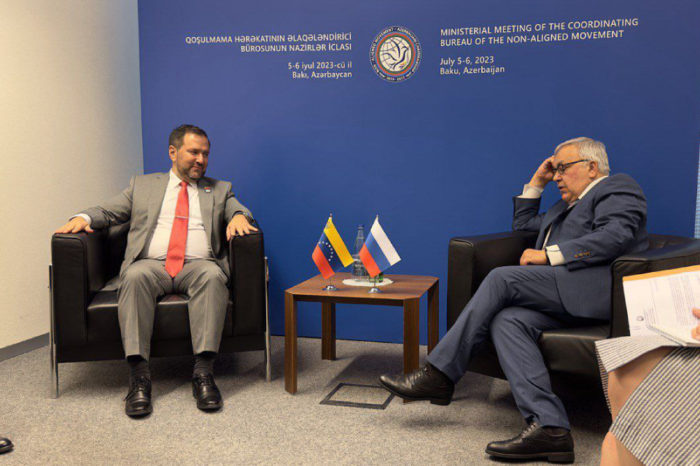 Yván Gil