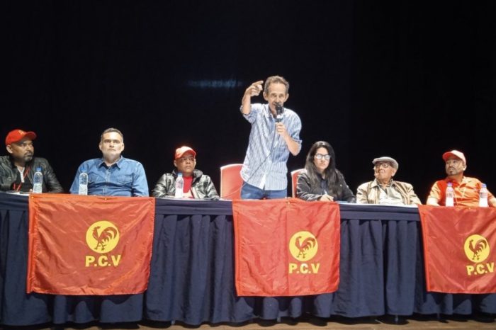 falso-congreso pcv Henry Parra