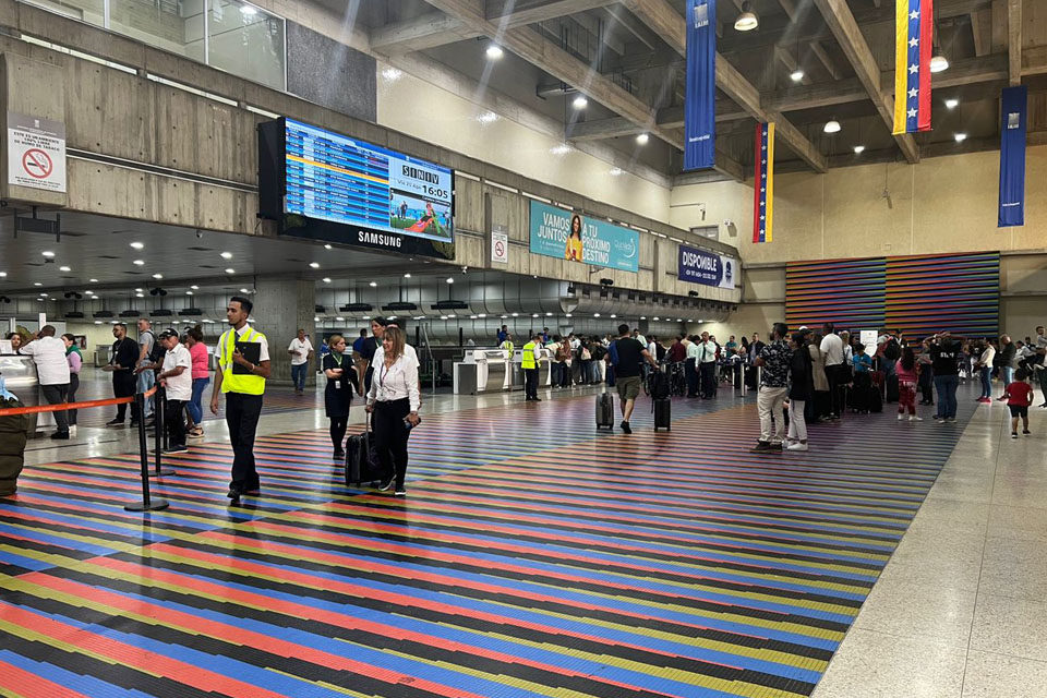tráfico de pasajeros tráfico aéreo aeropuerto turimos - Venezuela