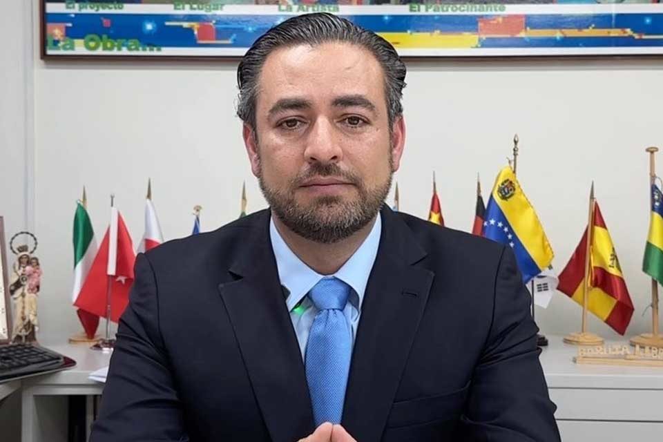 Alcalde de Baruta Darwin González La Alameda