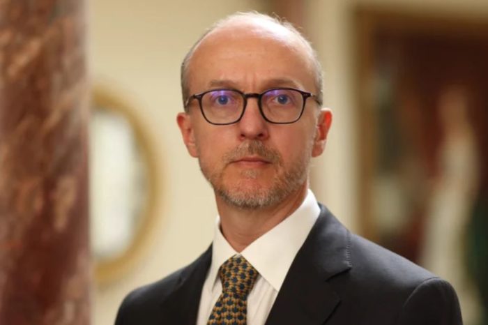 Encargado de Negocios Reino Unido