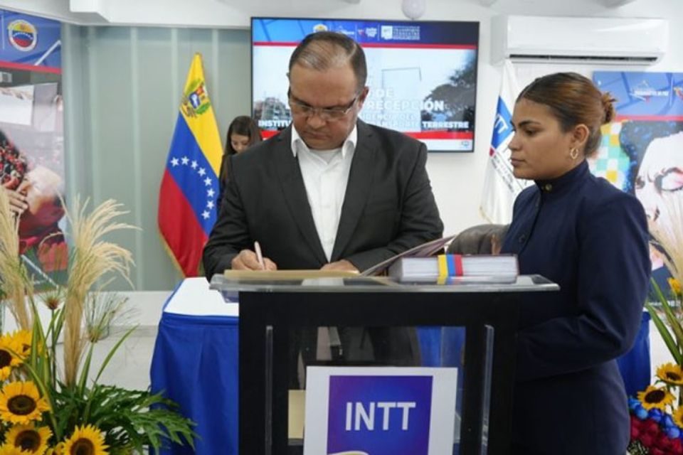 INTT
