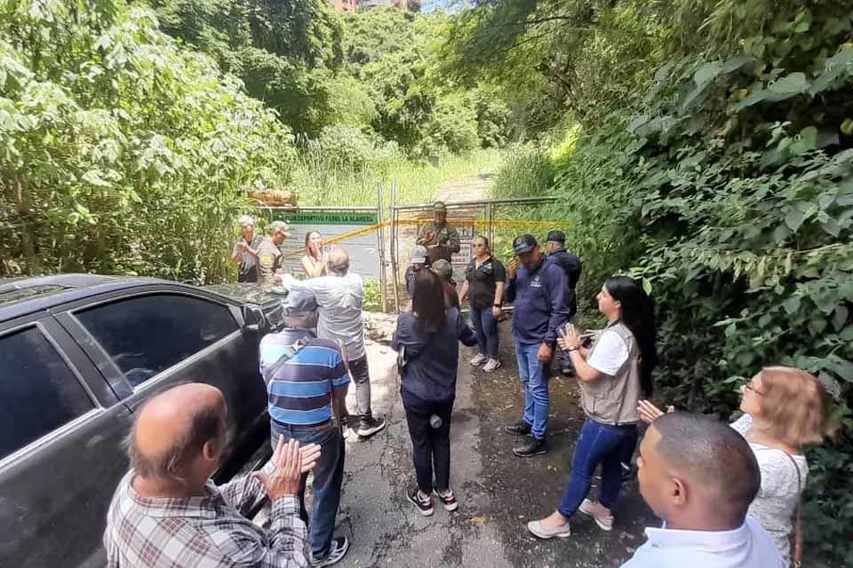 Minec paraliza pádel La Alameda 01