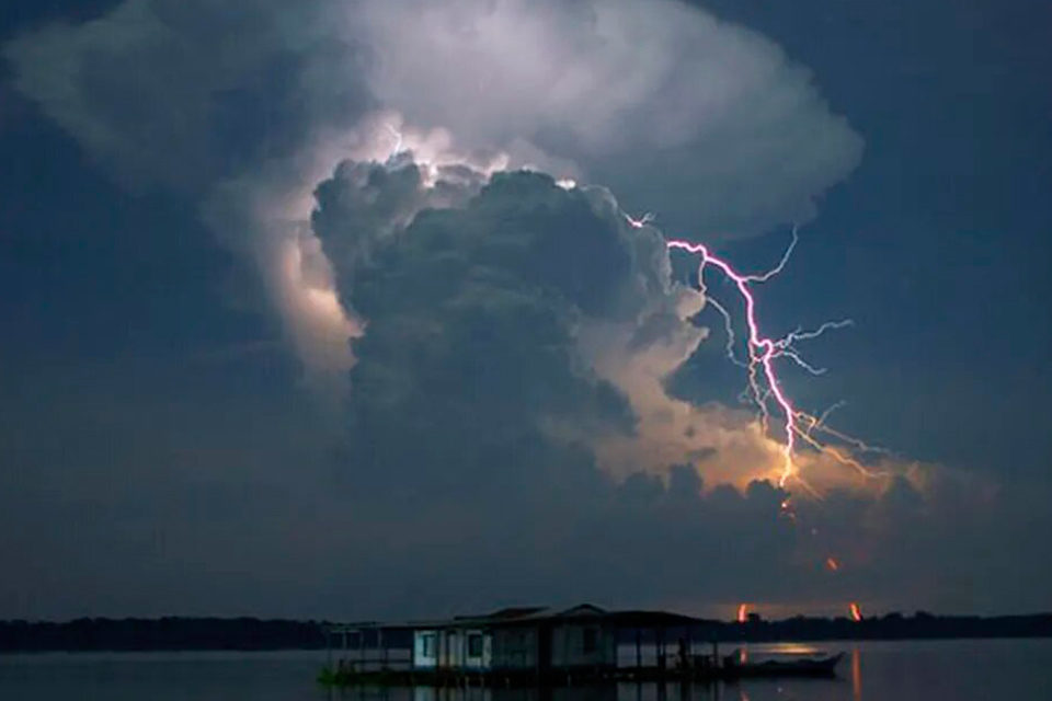 Lago de Maracaibo: un orgullo asfixiado