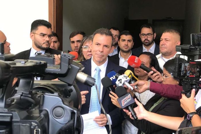 Roberto Enríquez primarias