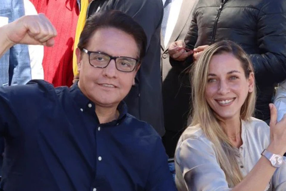 Fernando Villavicencio y Andrea González Náder