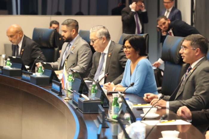 Delcy Rodríguez Pedro Tellechea Nicolás Maduro Guerra Brics Dilma Rousseff